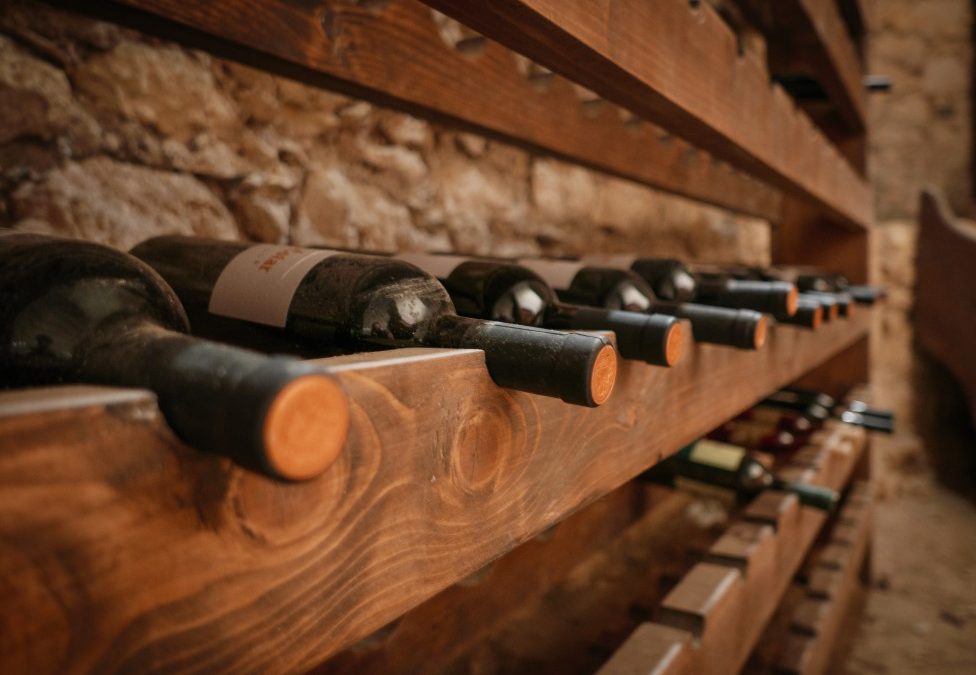 Quels sont les équipements à posséder pour la conservation du vin ?